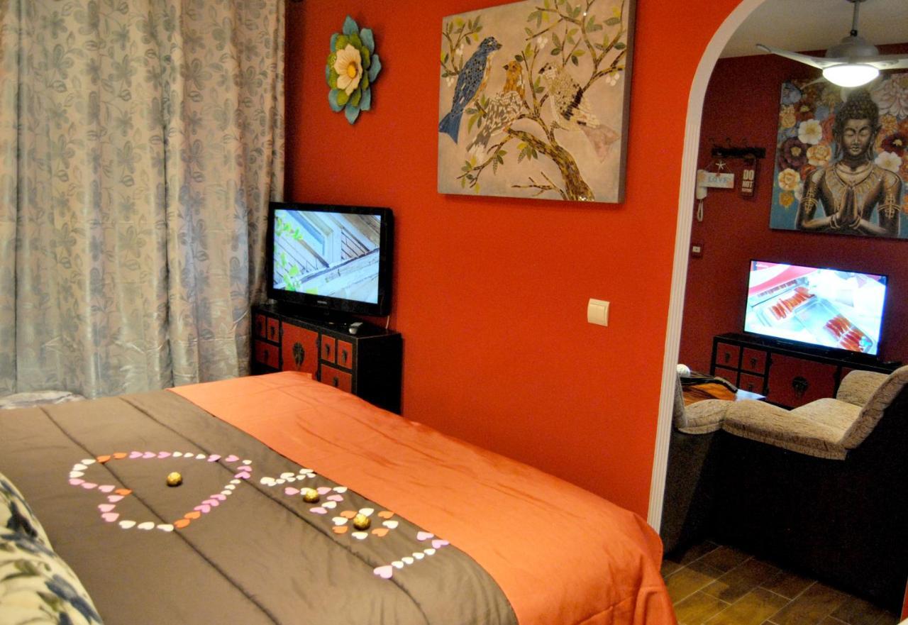 Apartamentos Deluxe Con Jacuzzi O Chimenea Love For Two Collado Mediano Luaran gambar