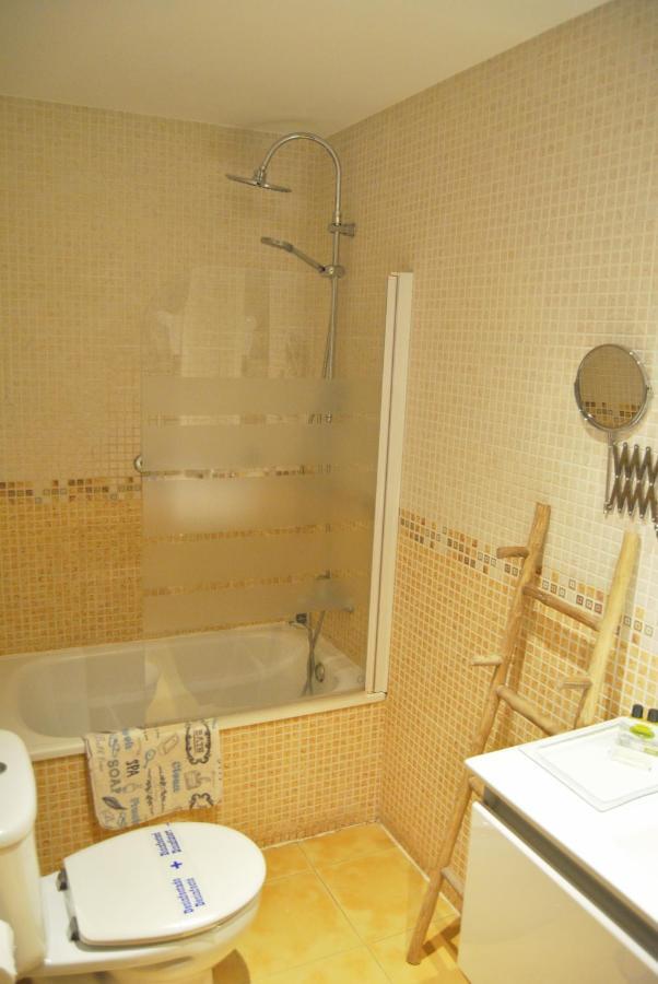 Apartamentos Deluxe Con Jacuzzi O Chimenea Love For Two Collado Mediano Luaran gambar
