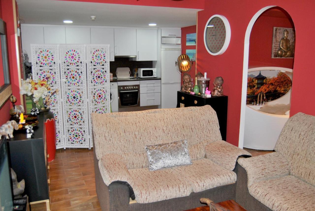 Apartamentos Deluxe Con Jacuzzi O Chimenea Love For Two Collado Mediano Luaran gambar
